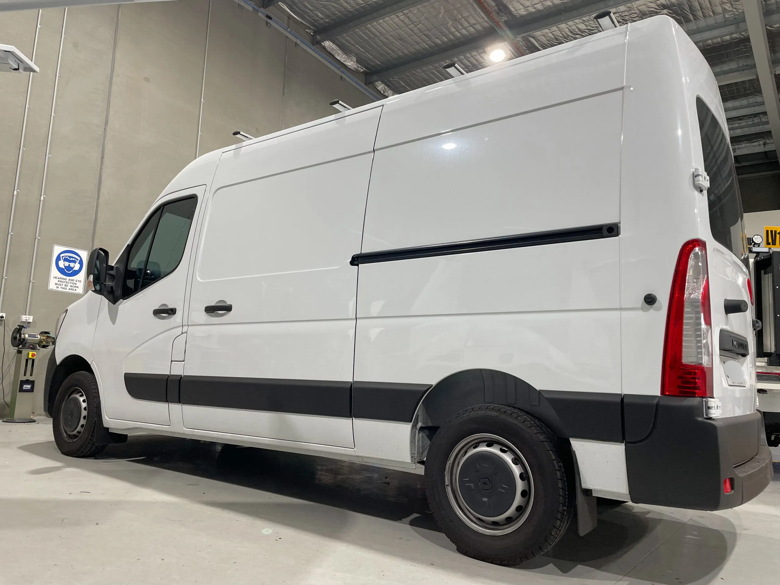 KRS Renault Master Roof racks