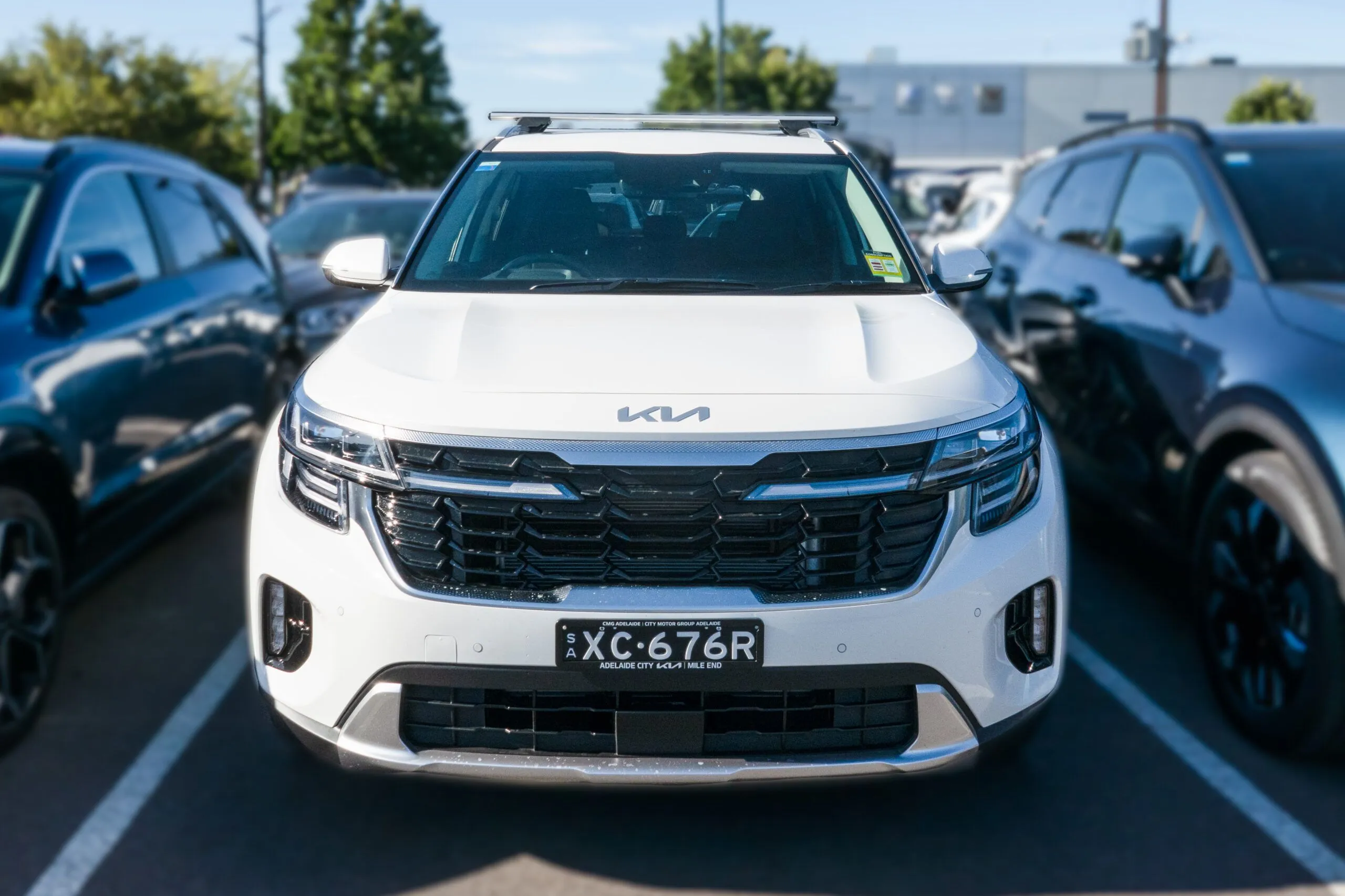 KIA Seltos Roof Racks Front view