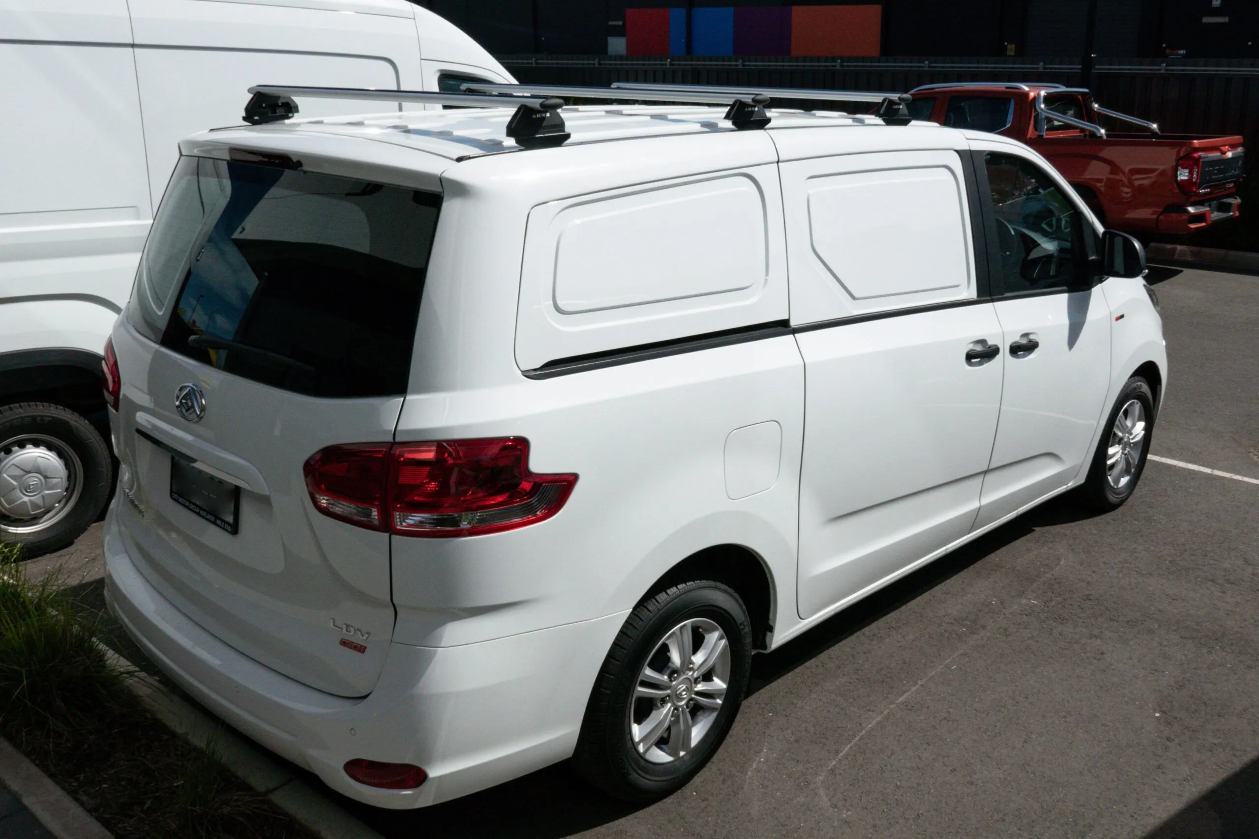 LDV G10 Roof Racks back view