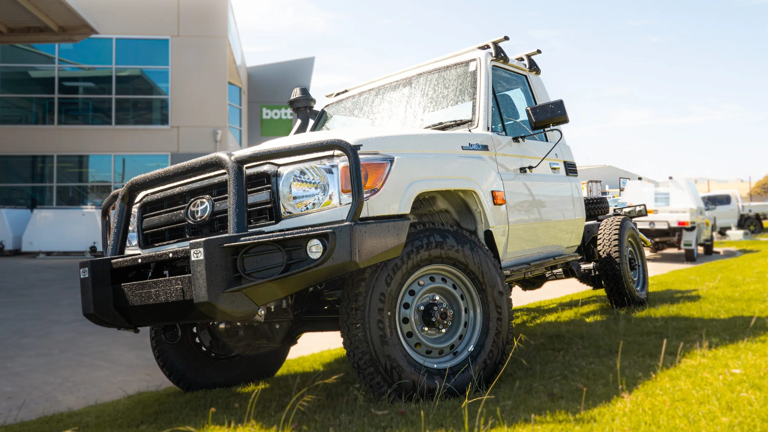 Toyota LandCruiser 70 Roof Racks - Image 7