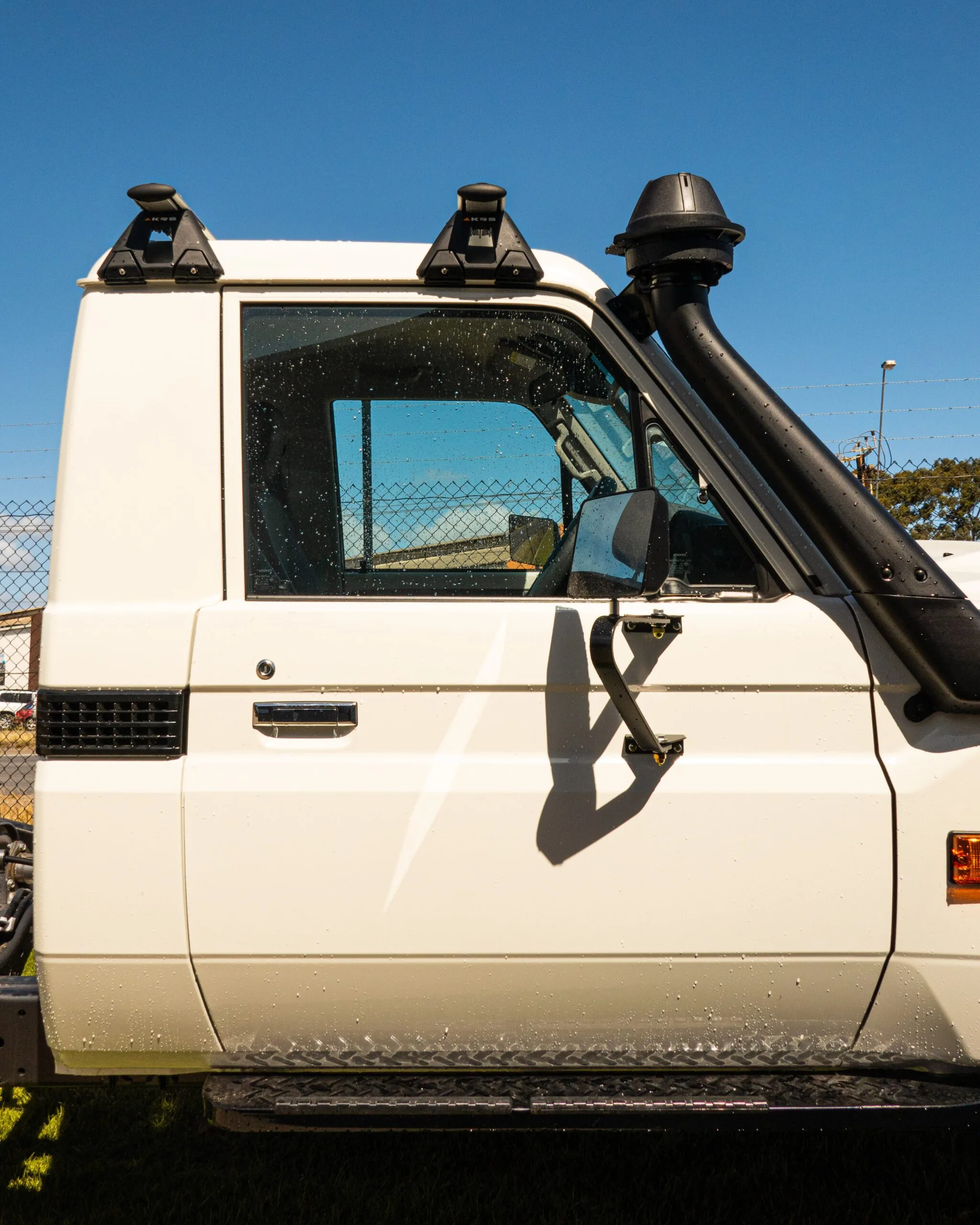 Toyota LandCruiser 70 Roof Racks - Image 5