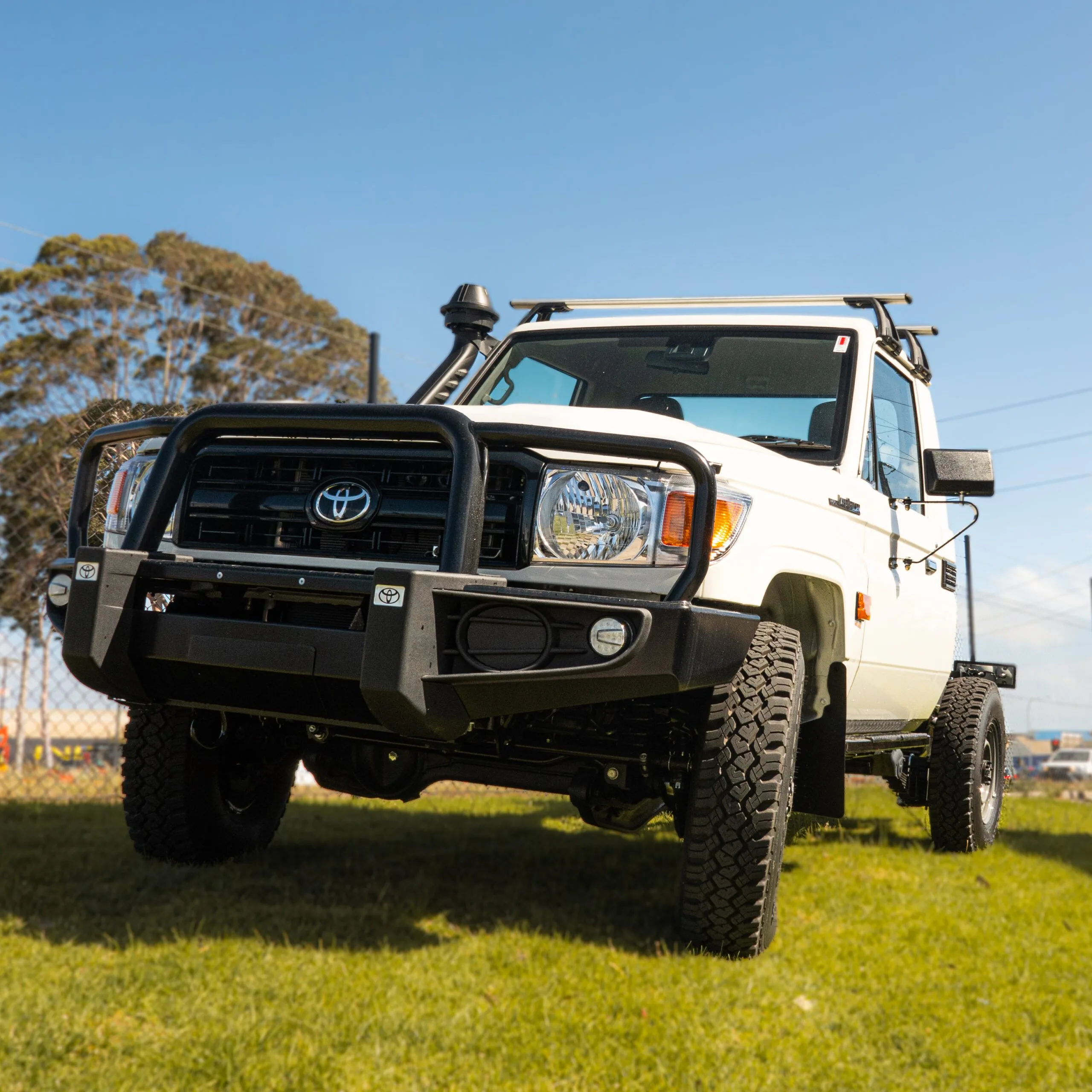 Toyota LandCruiser 70 Roof Racks - Image 12