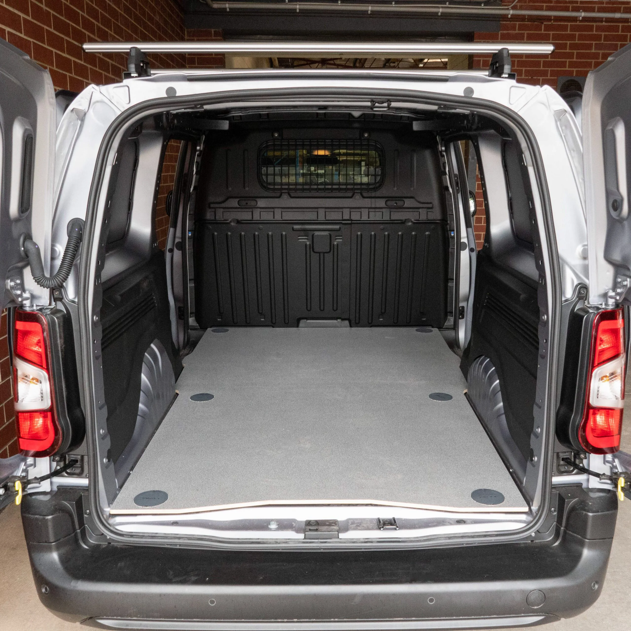Peugeot Partner MY19+ Van Floor
