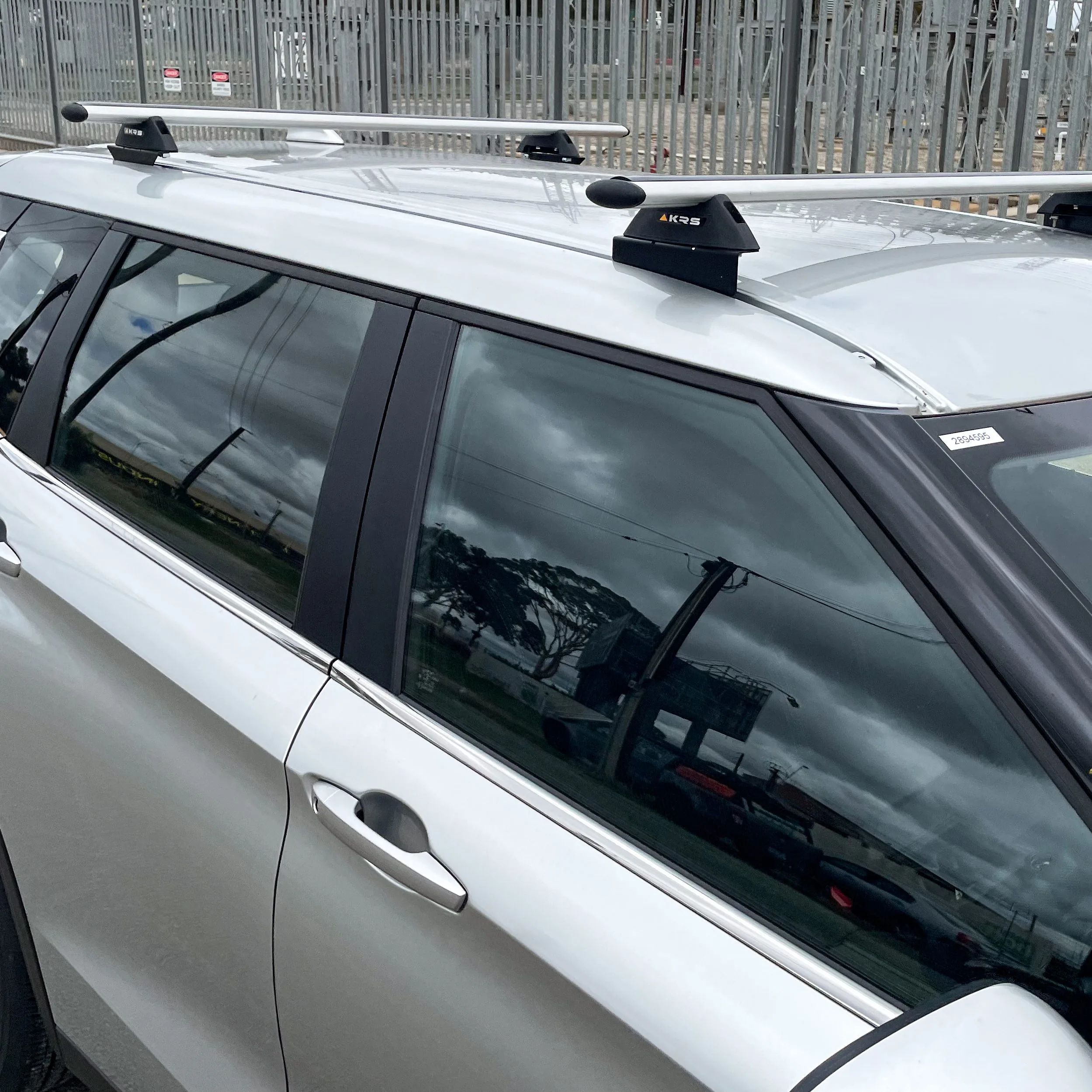 Mitsubishi Outlander ES MY21+ Roof Racks - Image 5