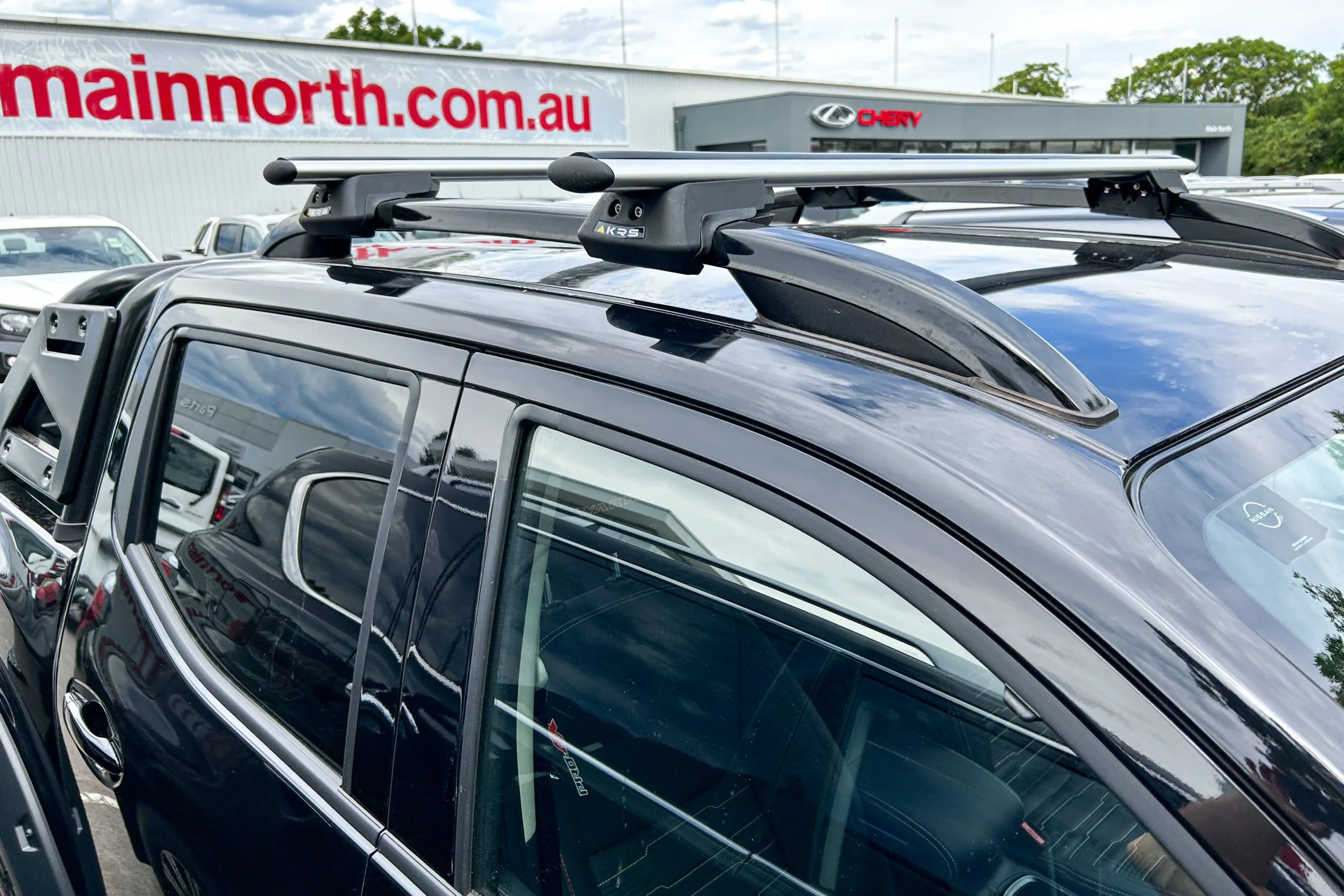 Nissan Navara NP300 Pro-4X MY21+ Roof Racks - Image 4