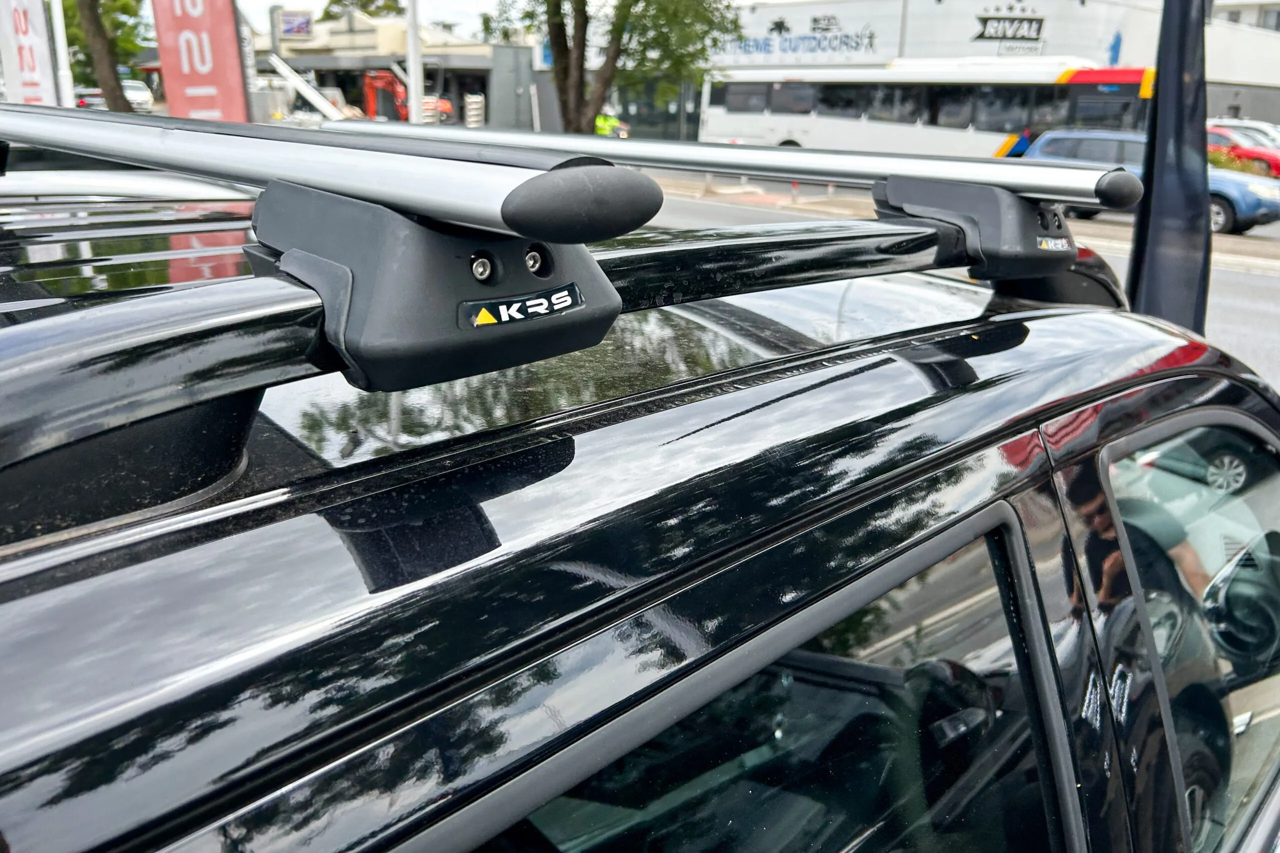 Nissan Navara NP300 Pro-4X MY21+ Roof Racks - Image 3