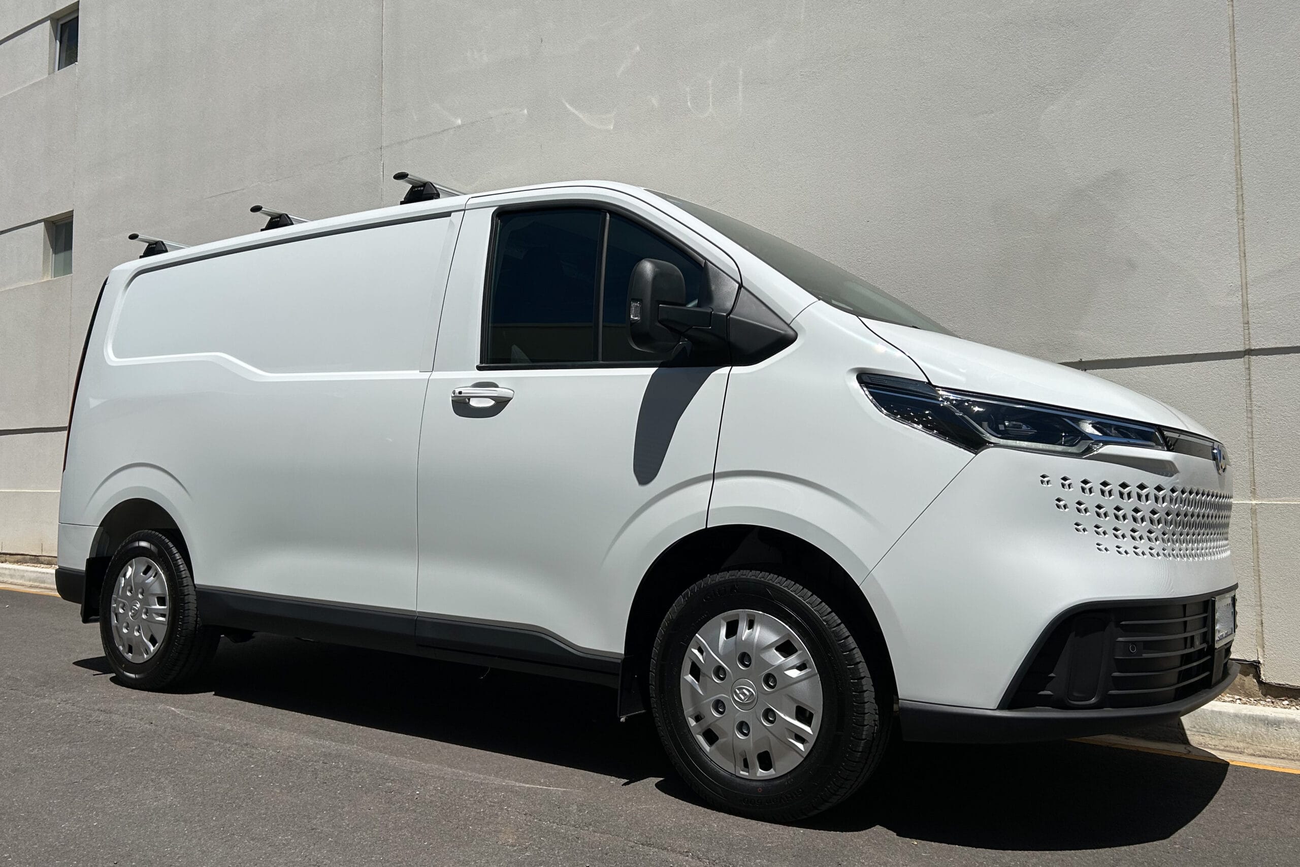 LDV Deliver7 MY24+ Roof Racks - Image 3