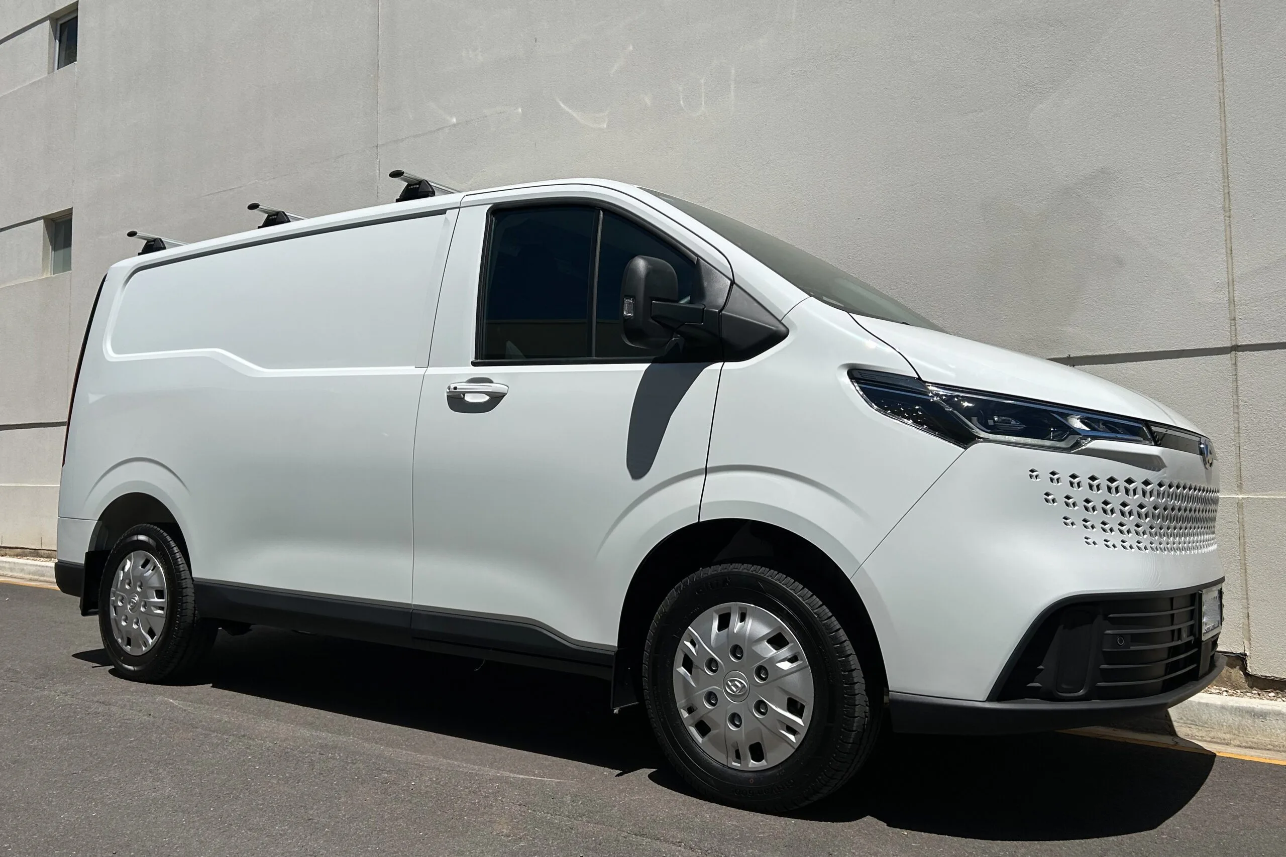 LDV Deliver7 MY24+ Roof Racks - Image 3