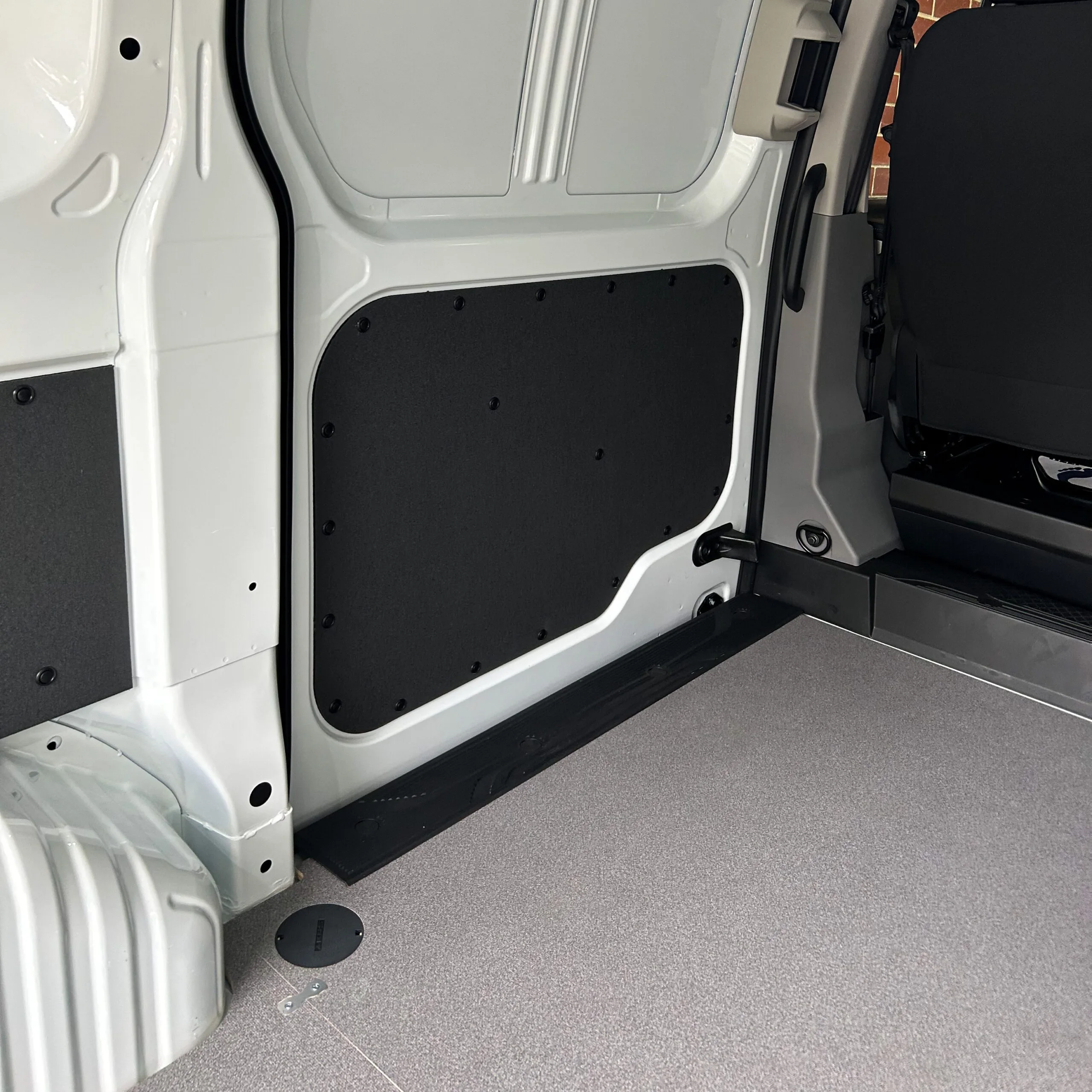LDV Deliver7 Van Floor MY24+ - Image 13