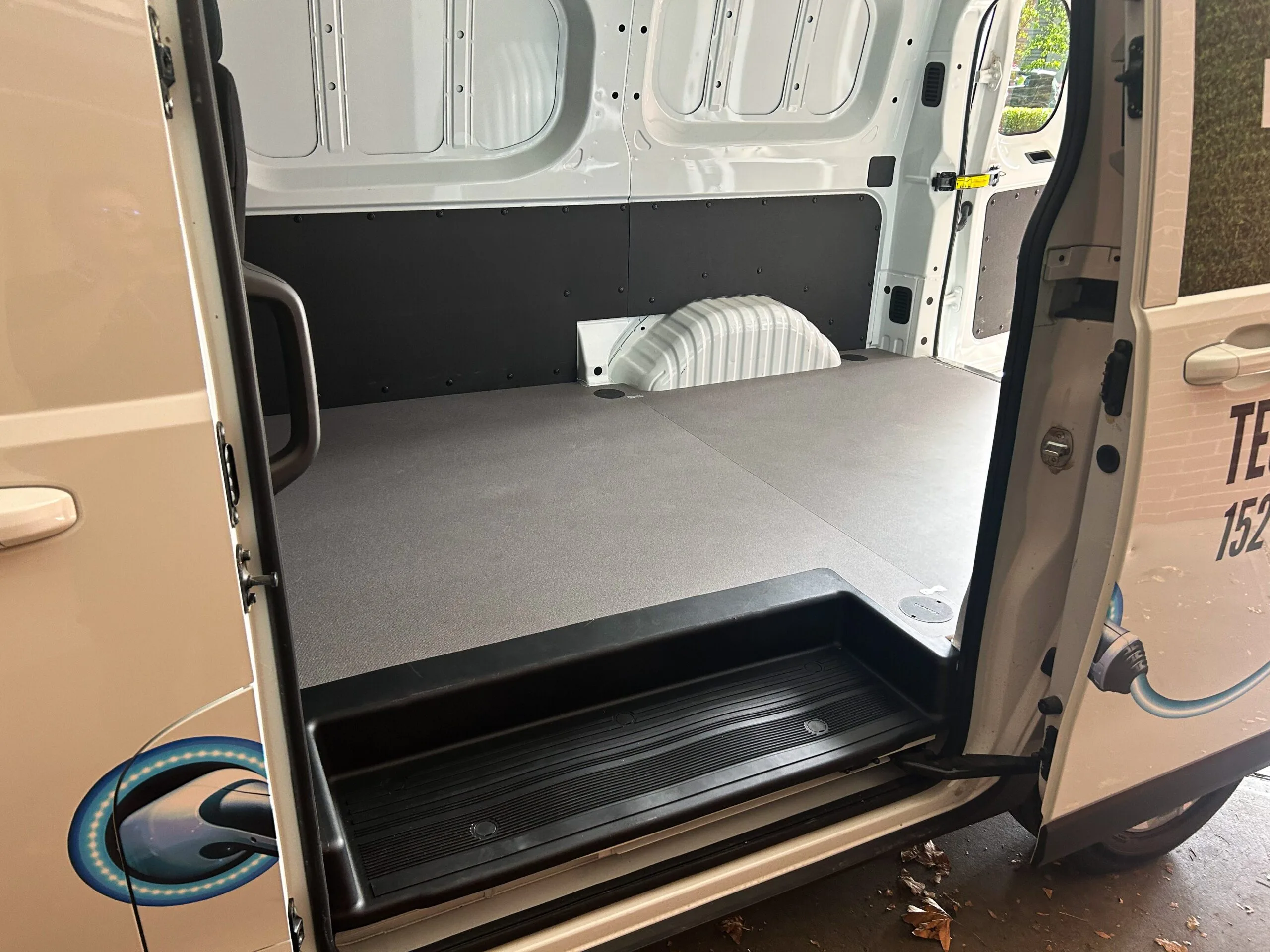LDV Deliver7 Van Floor MY24+ - Image 2