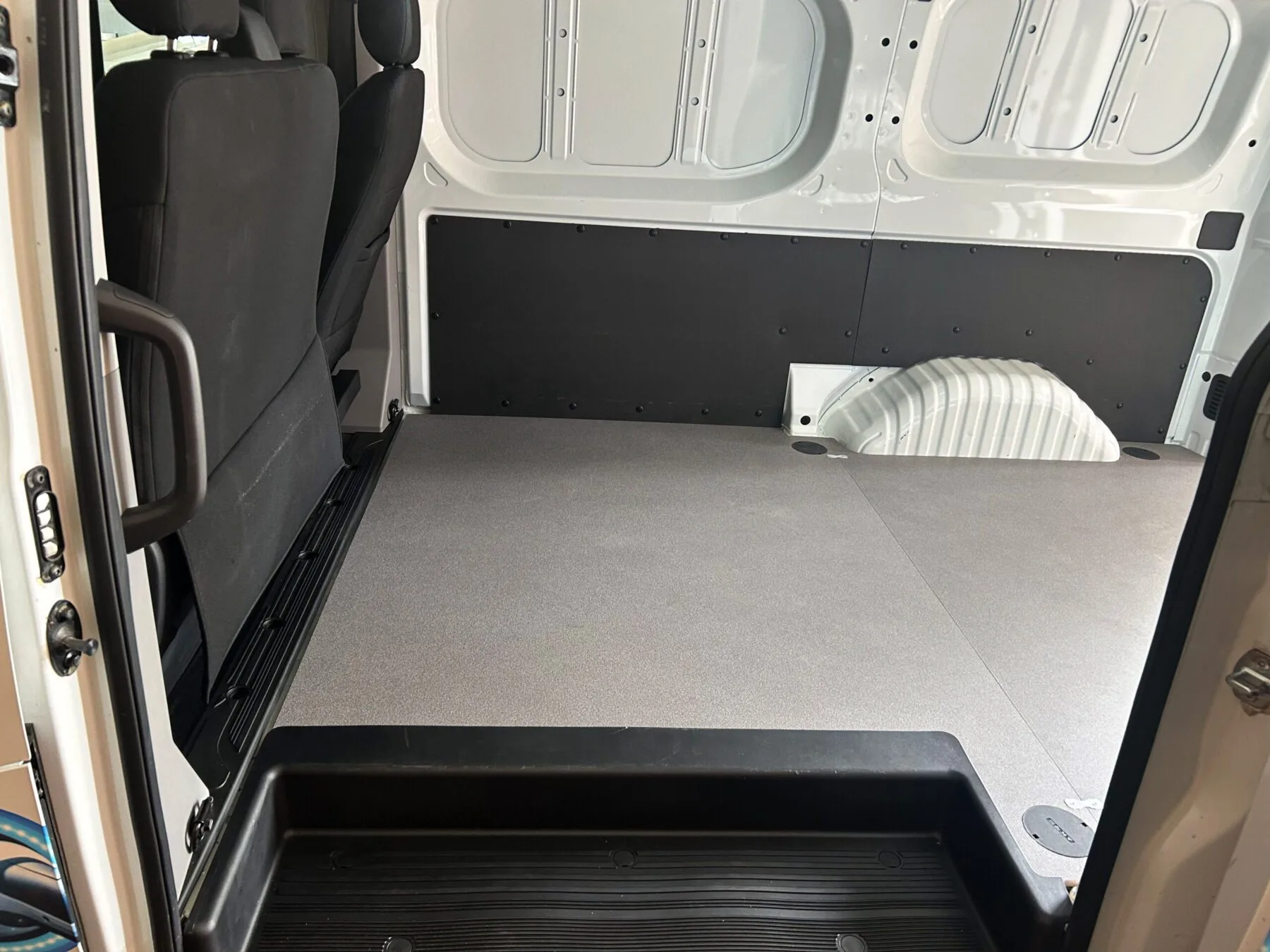 LDV Deliver7 Van Floor MY24+ - Image 3