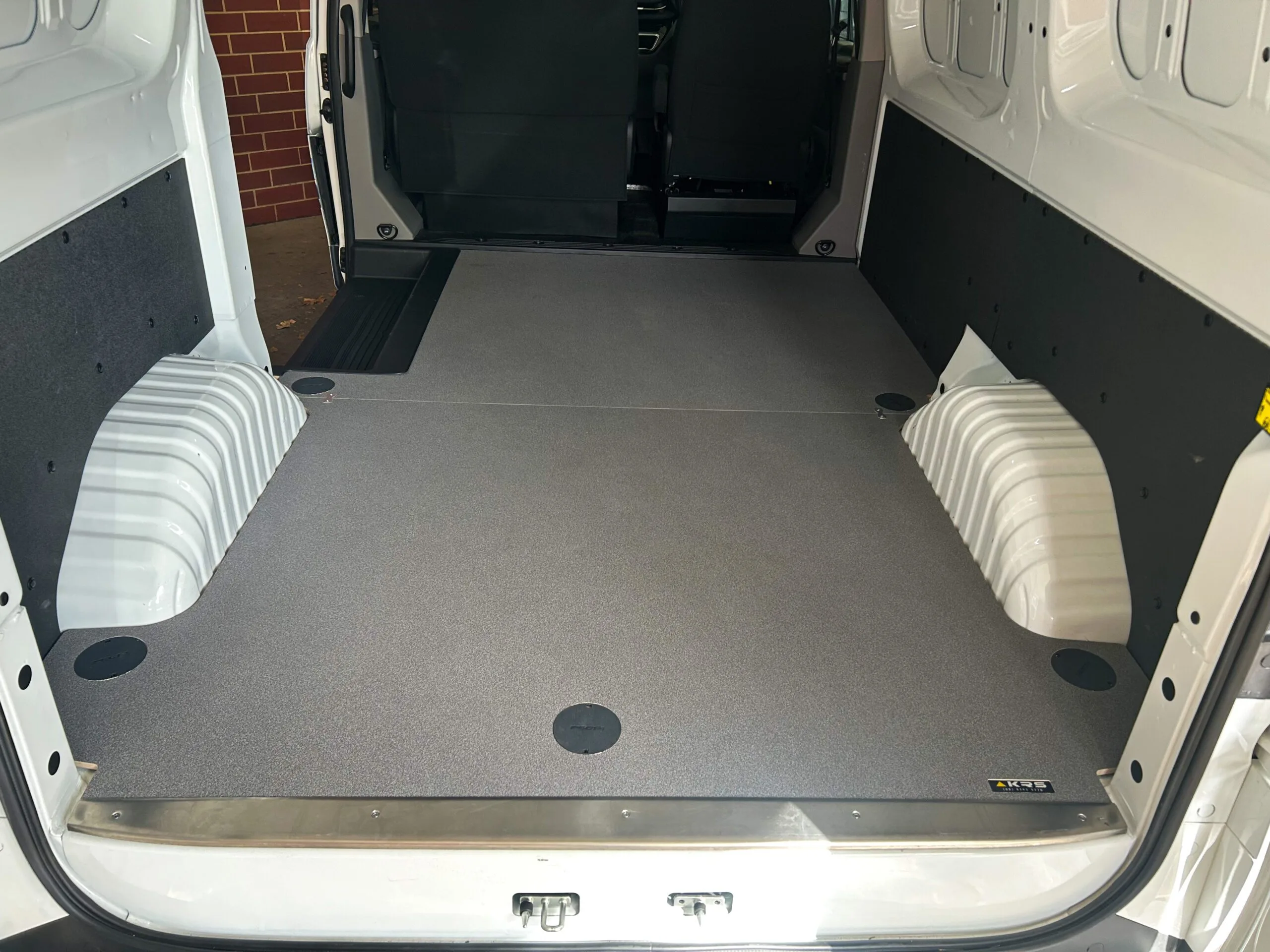 LDV Deliver7 Van Floor MY24+ - Image 6