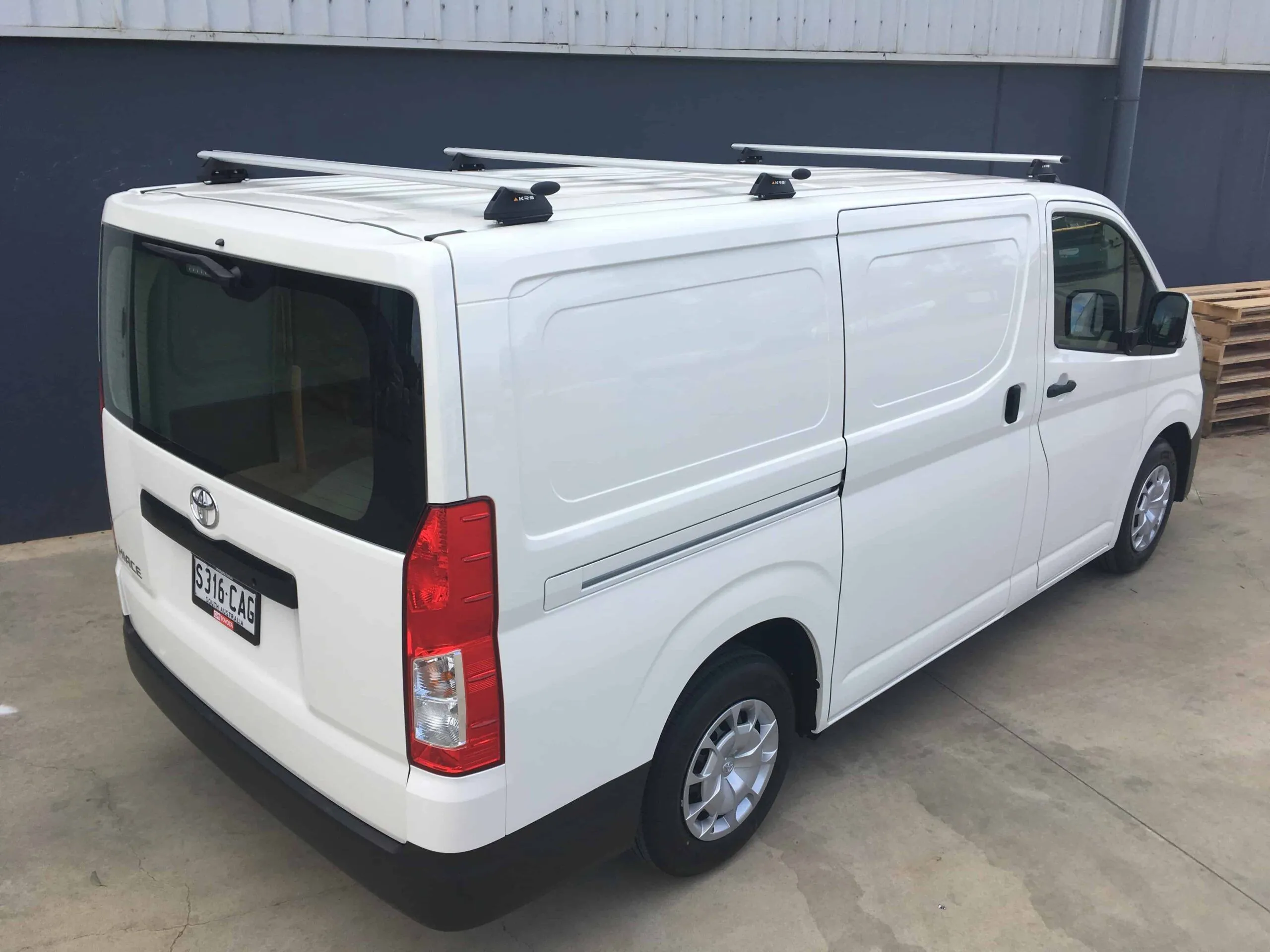 Toyota Hiace MY19+ Roof Racks