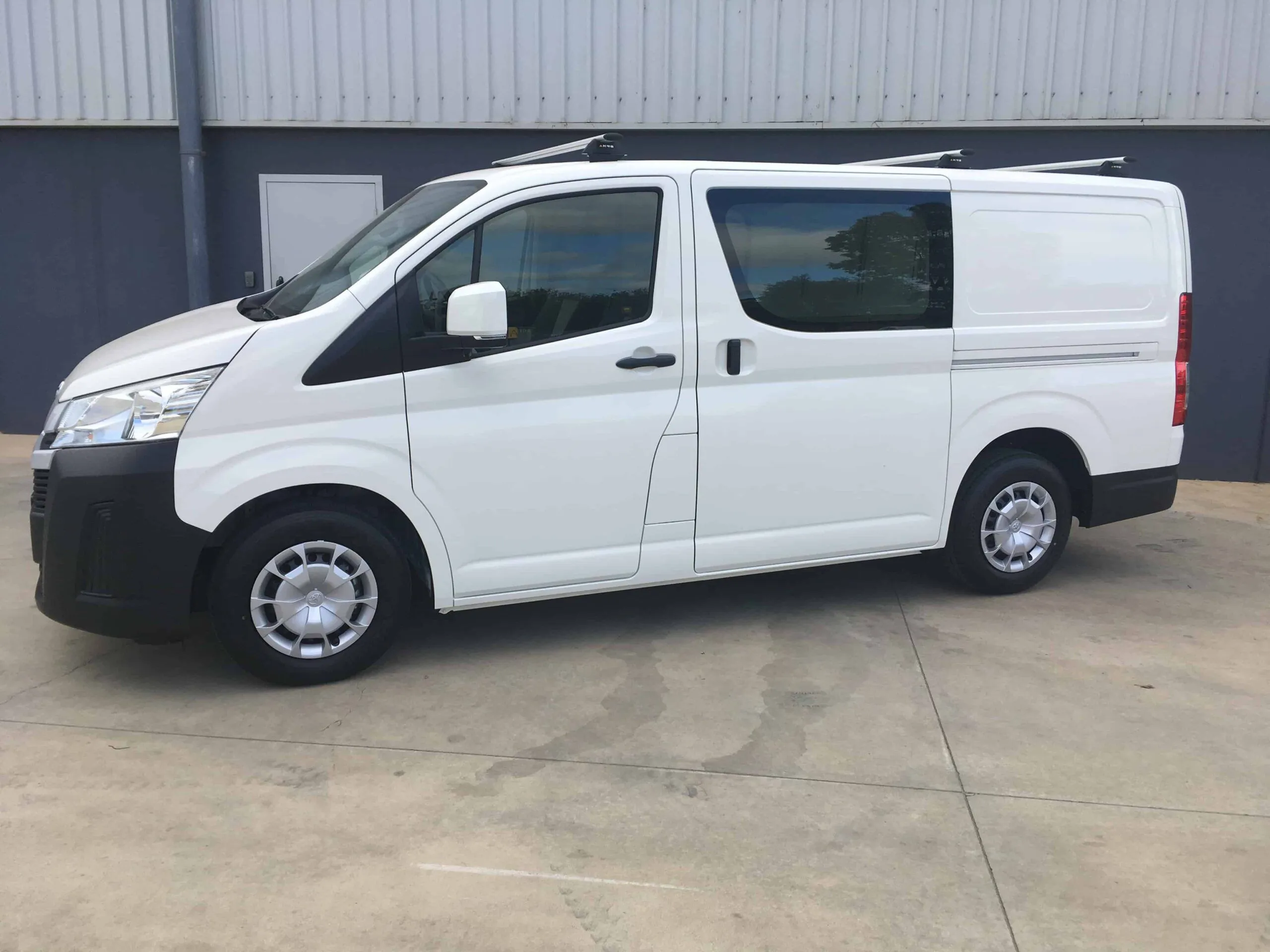 Toyota Hiace MY19+ Roof Racks