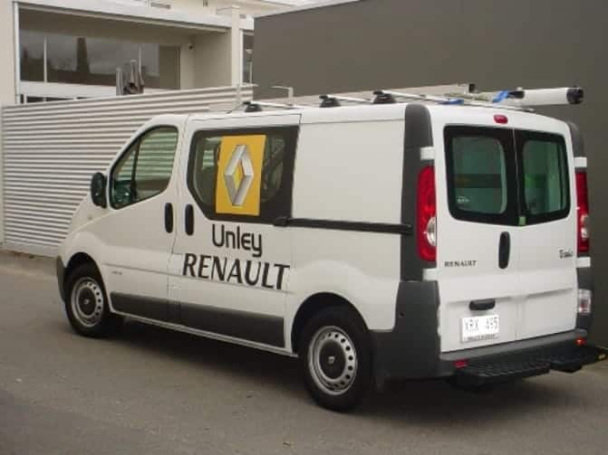Mitsubishi Express GLX MY21+ Roof Racks